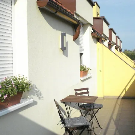 Napfurdo Apartman * Velence